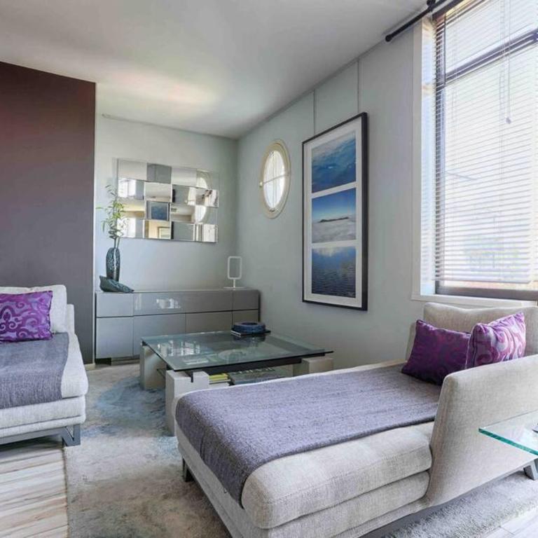 Stylish Duplex very near Disneyland Paris with Parking 2-8 Guests - Two-Bedroom Apartment - 5
