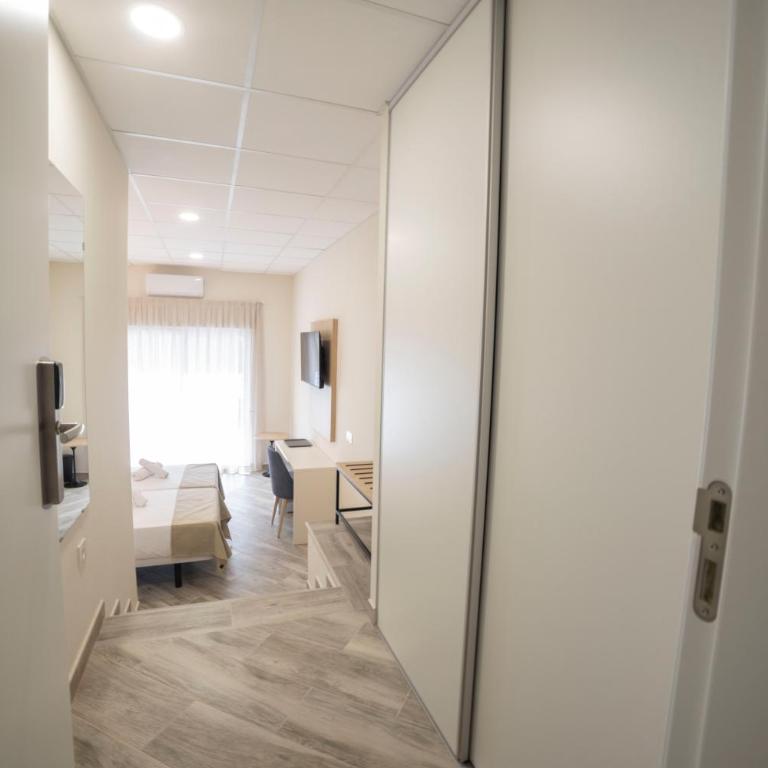 Hostal Altea Karma - Habitación Doble con terraza - 10