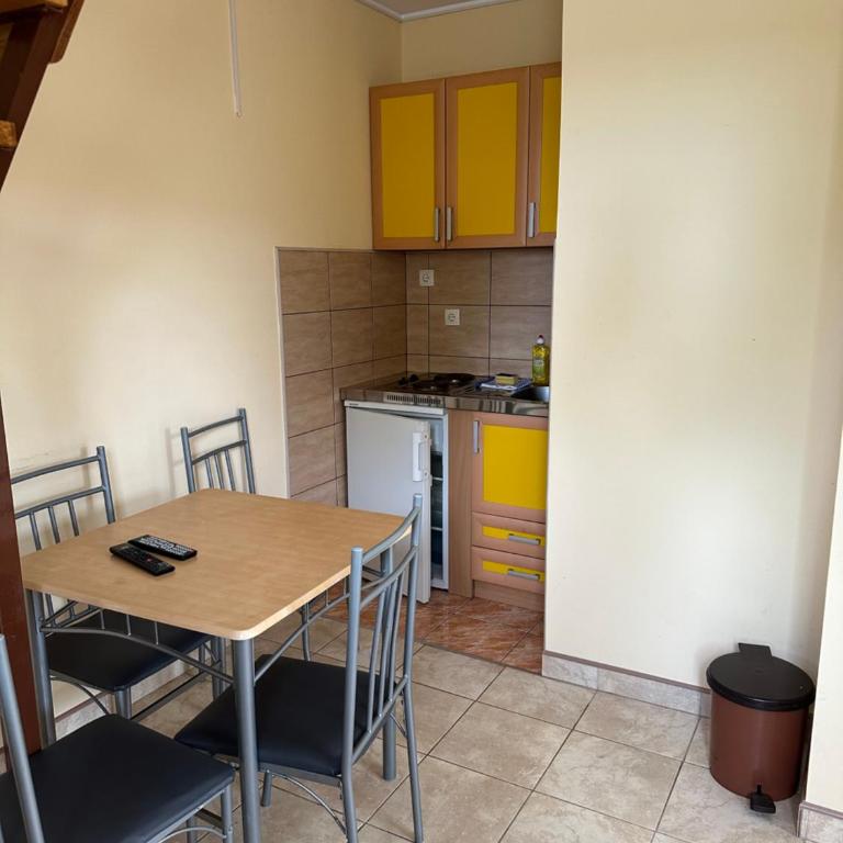 Divčibarski raj - Apartman sa 2 Spavaće Sobe - 9
