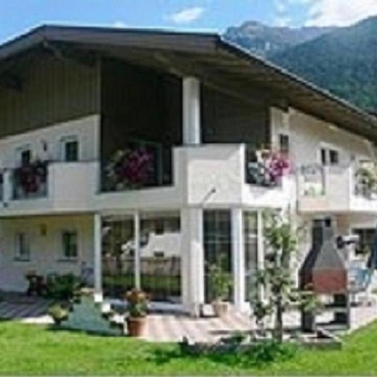Landhaus Julian - Apartment mit Blick auf die Berge - 1