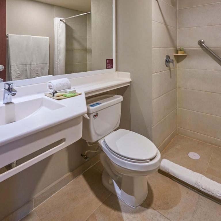 City Express Suites by Marriott Tijuana Rio - Queen Suite with Sofa Bed - 16
