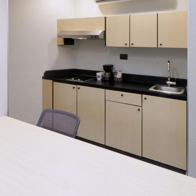 City Express Plus by Marriott Monterrey Nuevo Sur - Double Suite with Two Double Beds and Sofa Bed - 5