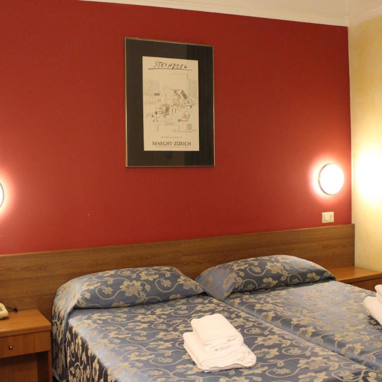 Club Hotel - Camera Tripla - 3