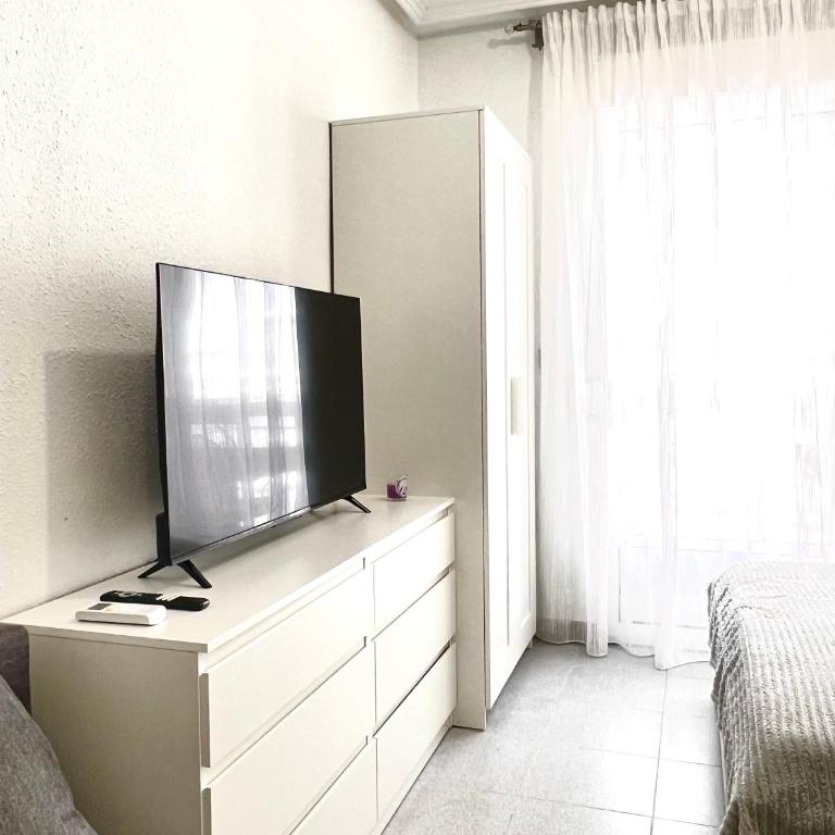 Comfortable Cosy Studio 350 m Playa del Cura, with official touristic license - Studio Apartment - 8