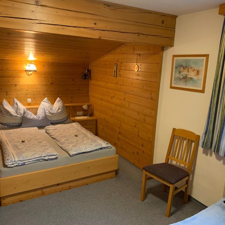 Gästehaus ALPINA - Apartment mit Blick auf die Berge - 9