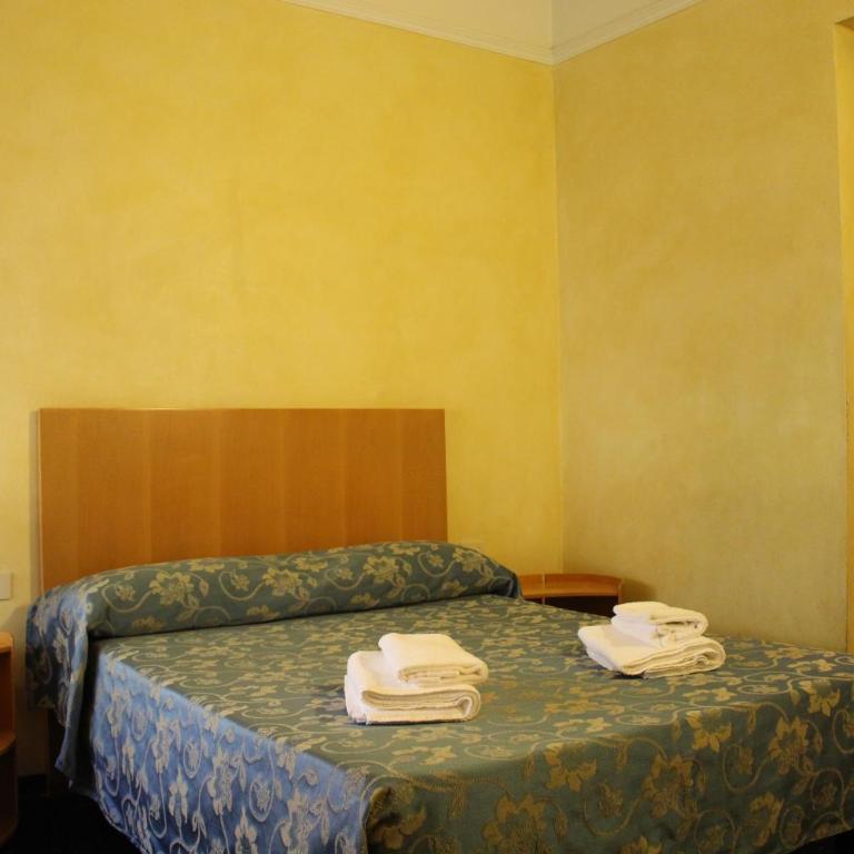 Club Hotel - Camera Matrimoniale - 7