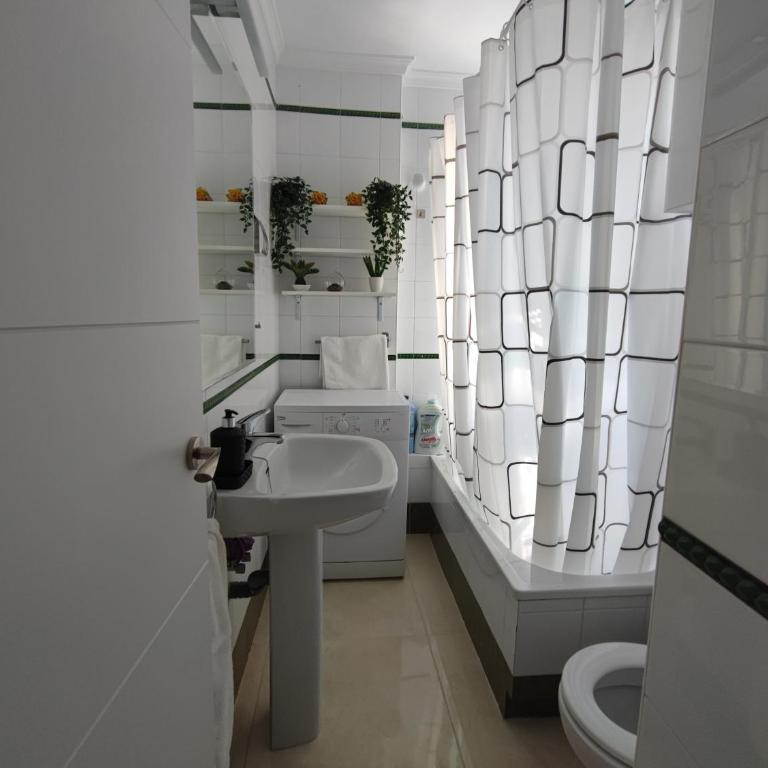 Hercules Paradise 531 - Mediterranean Sea View Terrace - Resort Pools & Gardens - 10 Min Beach - Central Benalmadena - Direct Train to Airport & Malaga - Fast Private WiFi - Remote Work and FireTV ready - One-Bedroom Apartment - 20