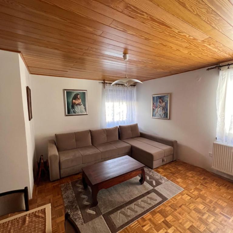 Kosuta I8 - One-Bedroom Apartment - 11