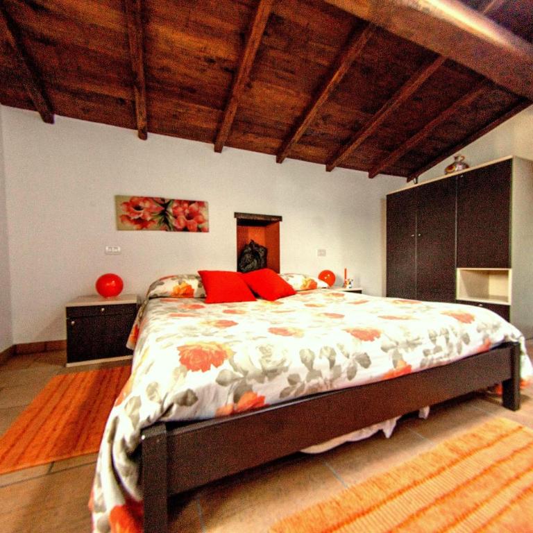 B&B Del Prato - Camera Matrimoniale con Bagno Privato Esterno - 1