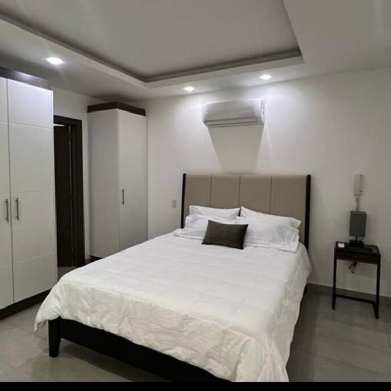 Luxury apartment on a beach front building, Manta. - One-Bedroom Apartment - 12