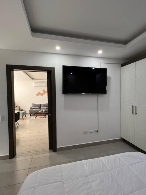 Luxury apartment on a beach front building, Manta. - One-Bedroom Apartment - 15