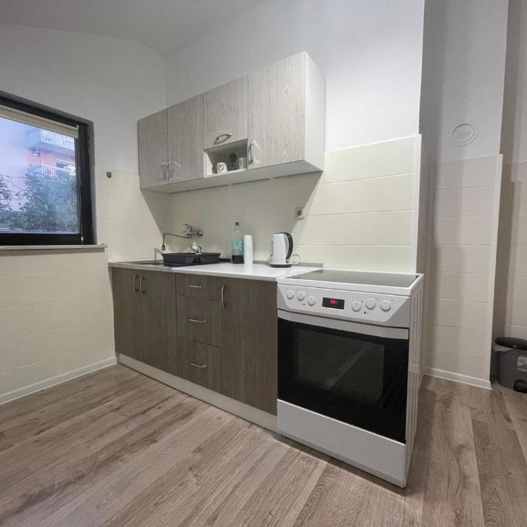 Hills Holiday House - Two-Bedroom Townhouse - 22