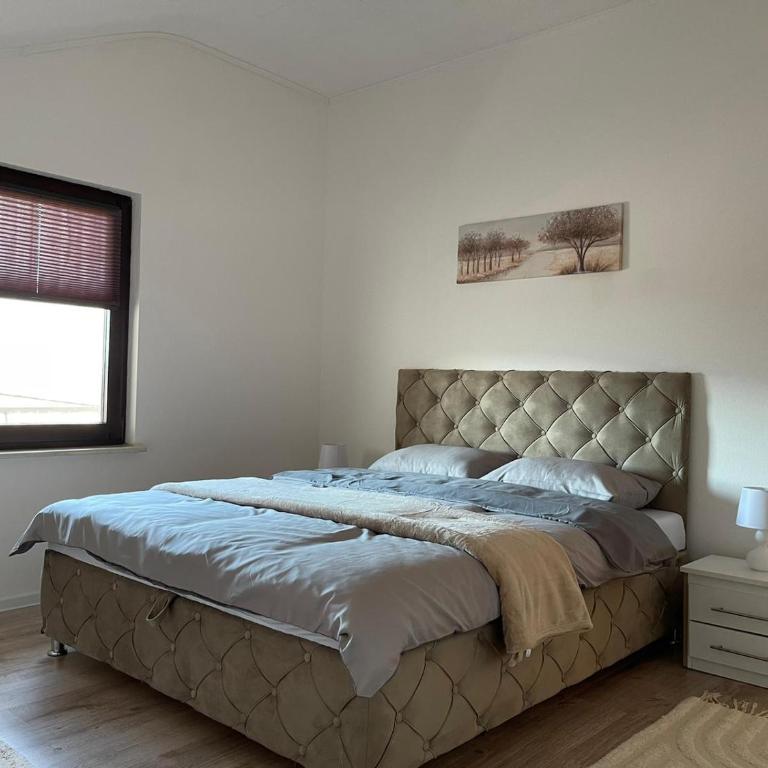 Hills Holiday House - Two-Bedroom Townhouse - 14