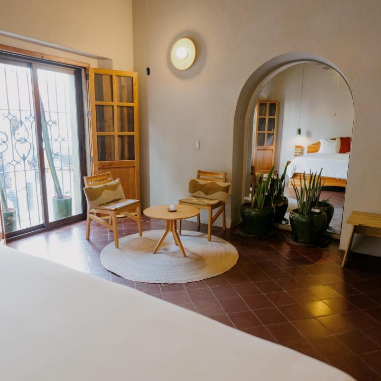 Grana B&B - Suite con cama extragrande - Planta baja - 1