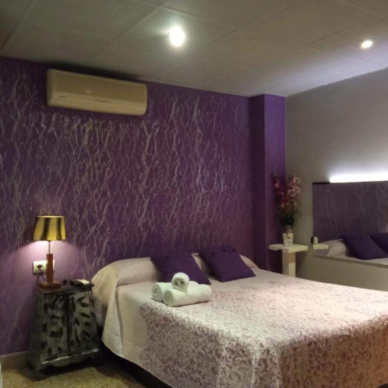 Hostal Happystay - Deluxe Double Room with Shower - 1