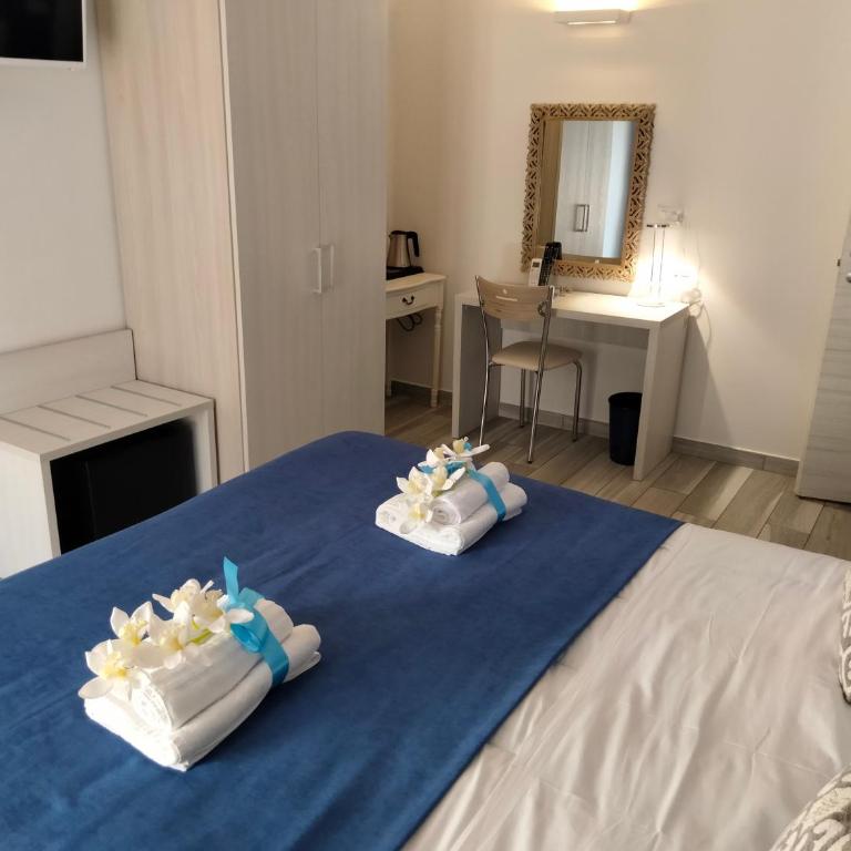 B&B Bologna Fair Tower - Camera Matrimoniale/Doppia con Letti Singoli con Bagno Privato - 10