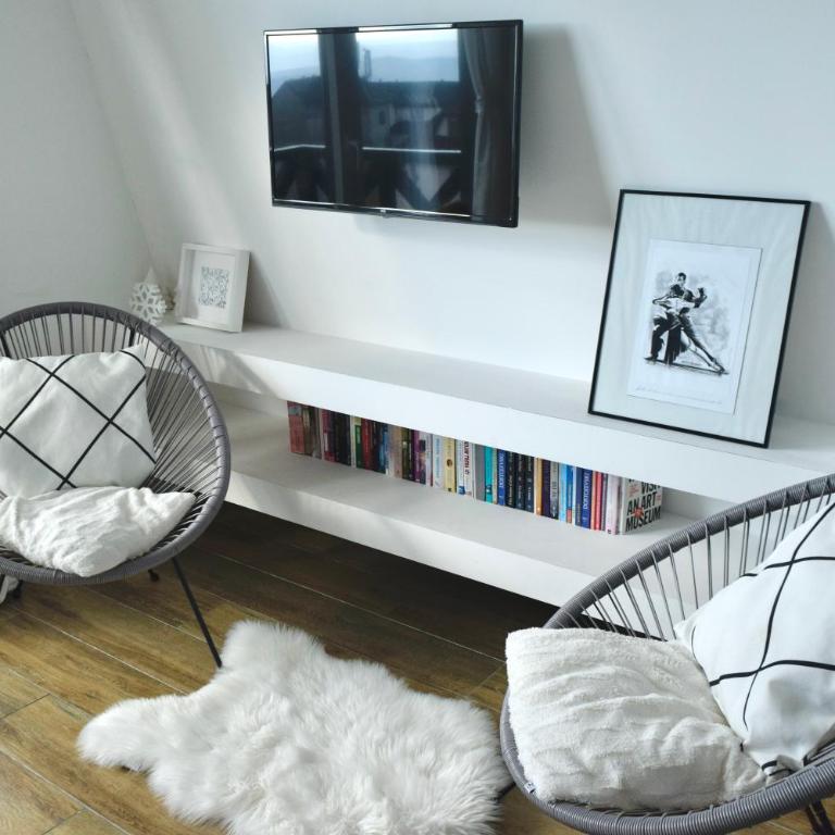 Hiona Apartment - One-Bedroom Apartment - 12