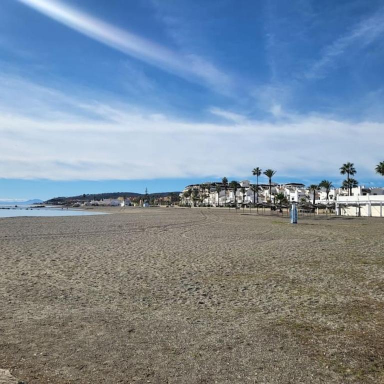 Duquesa Suites Gardens ground floor close to Port, beach - Apartamento de 2 dormitorios - 54