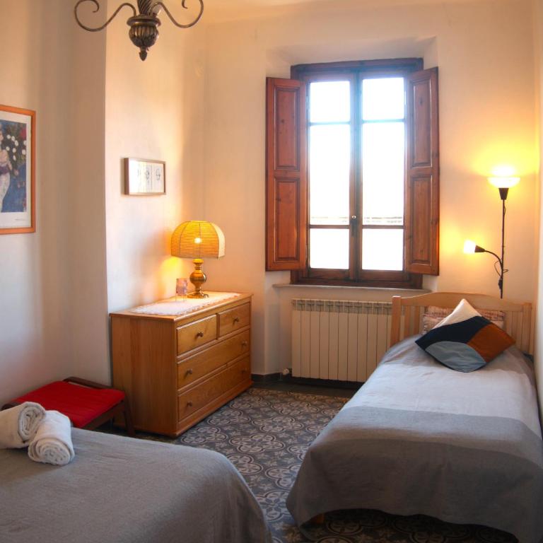 Appartamento via Grandi - Free Gated Parking - 5 minutes from Center - Appartamento con 2 Camere da Letto - 8