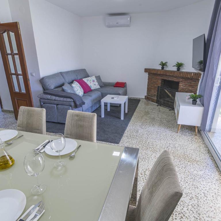 Canovas Nerja - Casa Parador con jardín privado en centro Nerja - Casa Unifamiliar de 3 dormitorios - 4