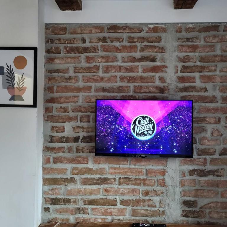 Apartment By the River - Deluks Dvokrevetna Soba sa Bračnim Krevetom i Balkonom - 18