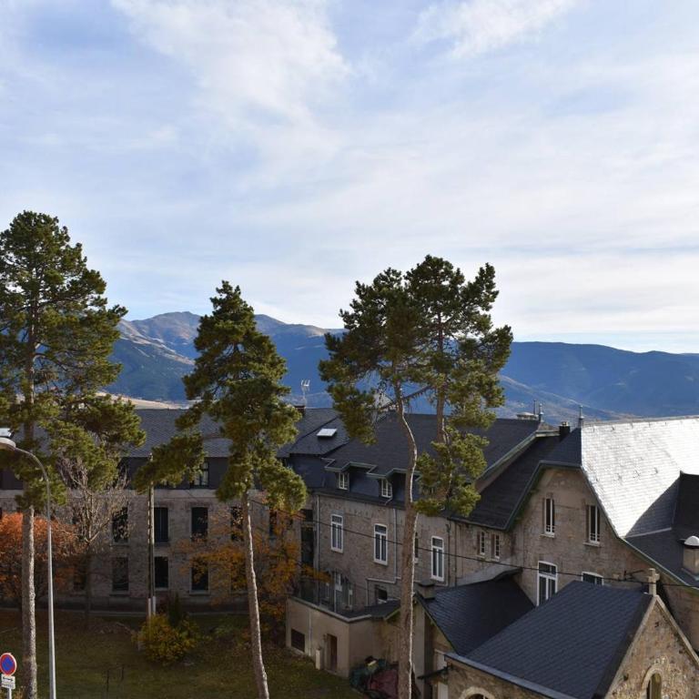 Spacieux appartement 3 pièces à Font-Romeu, 6 personnes, balcon vue Pyrénées - Appartement 2 Chambres - 8