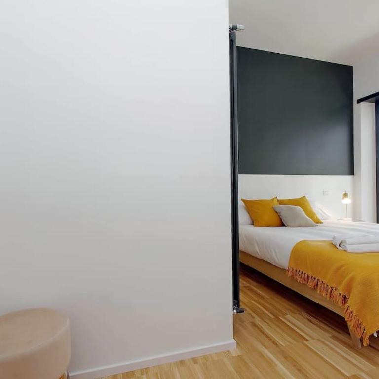 YCH TRILOCALE FINEMENTE ARREDATO VICINO ALLA METRO - Appartamento con 3 Camere da Letto - 8