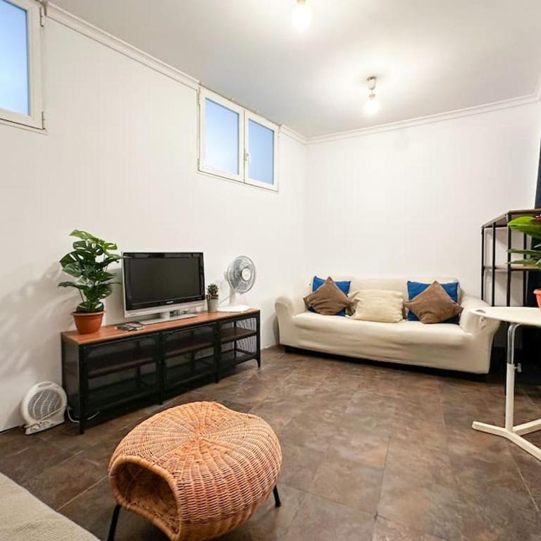 Urbano y acogedor estudio en sótano - One-Bedroom Apartment - 6