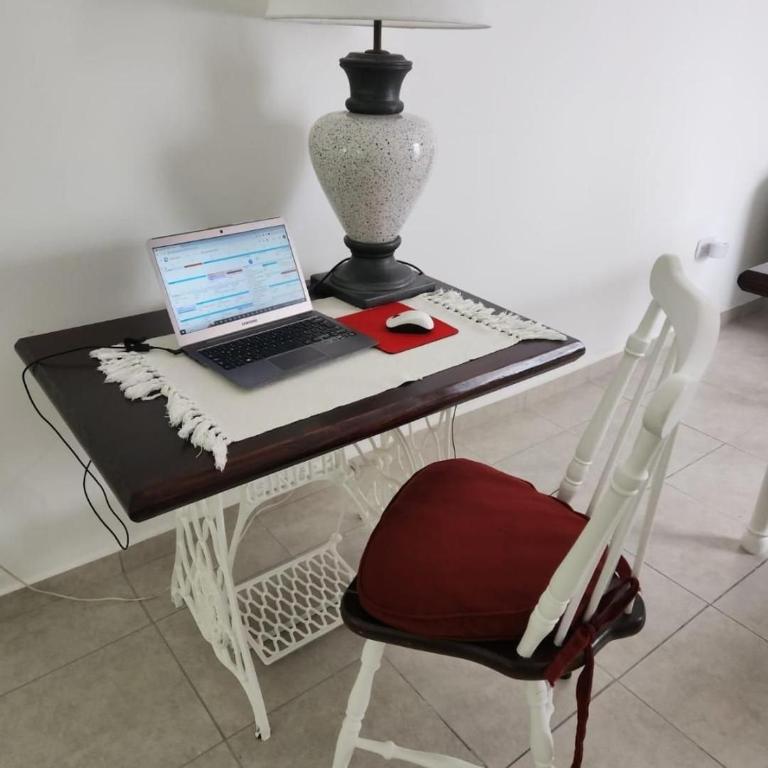 Heart Depto 2 Viedma Centro Confortable y Optima Ubicación - Habitación Deluxe - 1 cama grande - 12