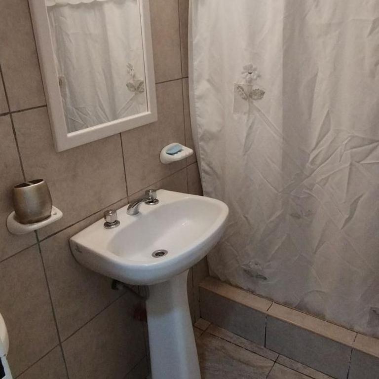 Heart Depto 2 Viedma Centro Confortable y Optima Ubicación - Habitación Deluxe - 1 cama grande - 20