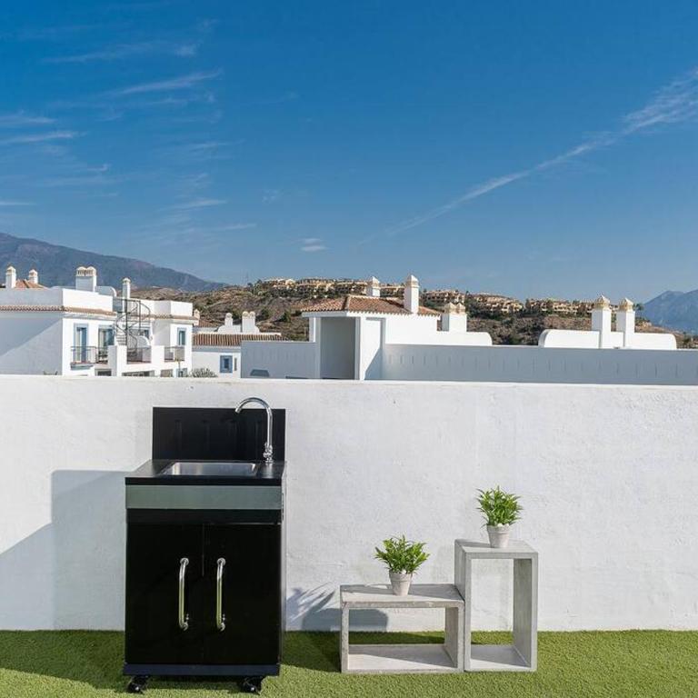 Luxurious penthouse with mountain and sea view 422 - Apartamento de 2 dormitorios - 38