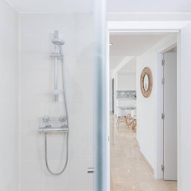 Luxurious penthouse with mountain and sea view 422 - Apartamento de 2 dormitorios - 44