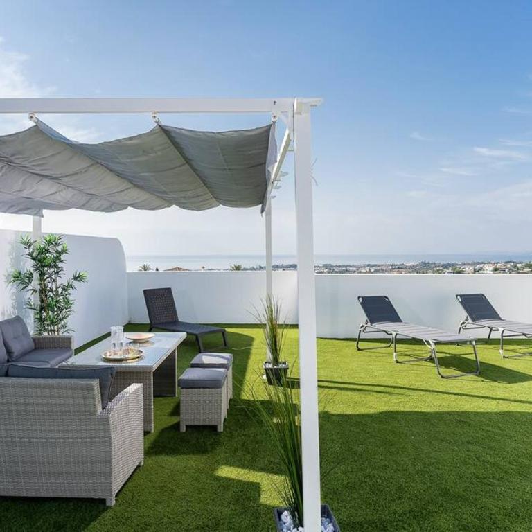 Luxurious penthouse with mountain and sea view 422 - Apartamento de 2 dormitorios - 46