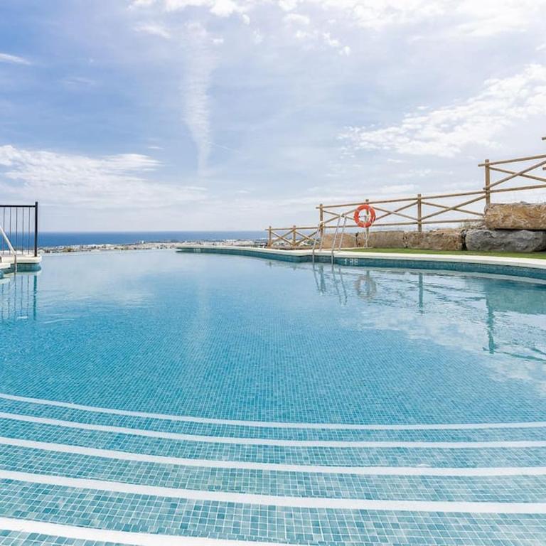 Luxurious penthouse with mountain and sea view 422 - Apartamento de 2 dormitorios - 49