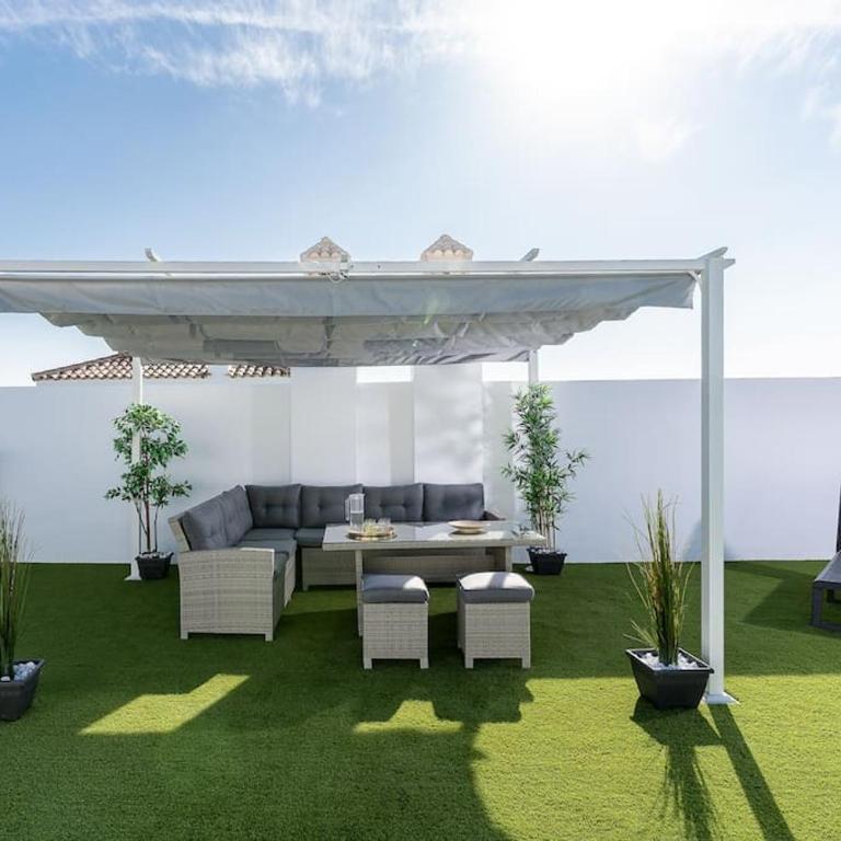 Luxurious penthouse with mountain and sea view 422 - Apartamento de 2 dormitorios - 56