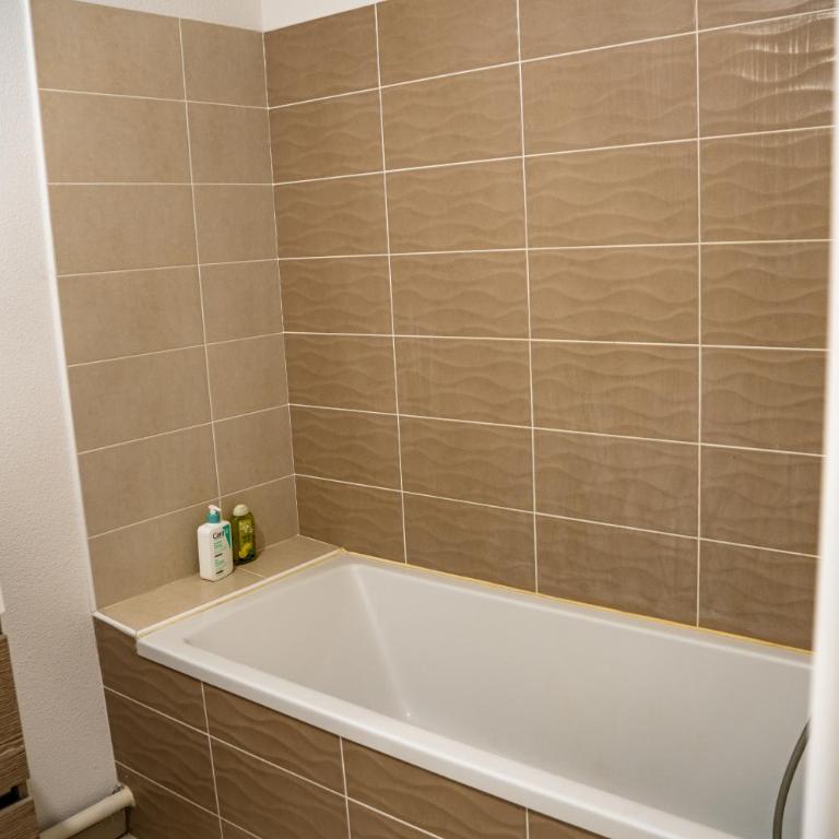Home in Montpellier - Apartment mit 2 Schlafzimmern - 10