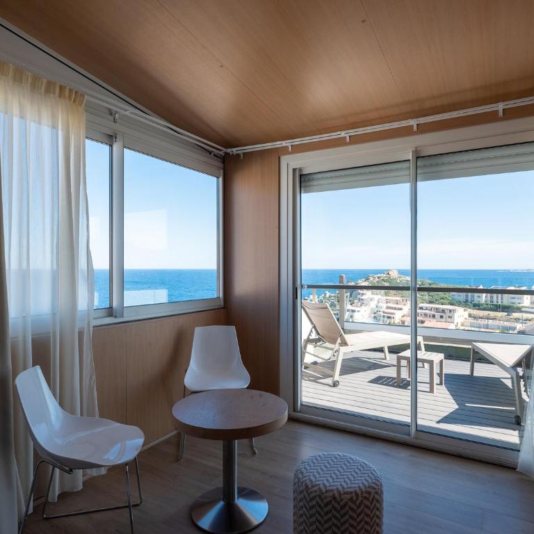 Hotel Revellata & Spa - Large sup • Double or Twin Room - Terrace with Sea View - 10