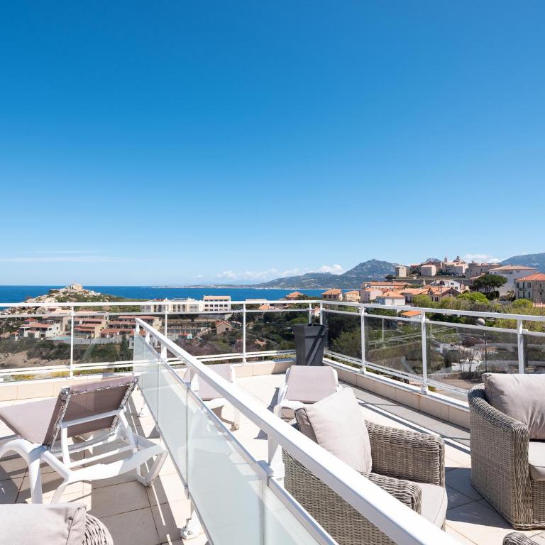 Hotel Revellata & Spa - Large sup • Double or Twin Room - Terrace with Sea View - 9