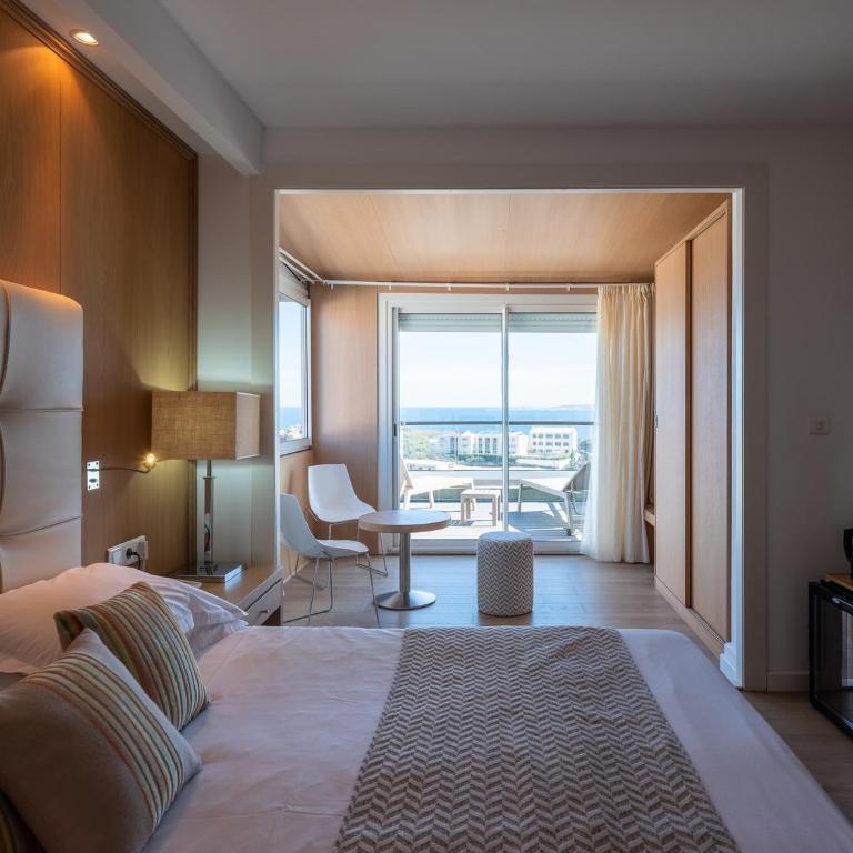 Hotel Revellata & Spa - Large sup • Double or Twin Room - Terrace with Sea View - 12