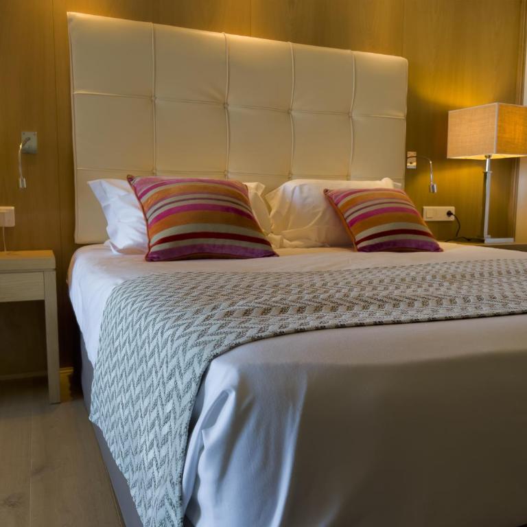 Hotel Revellata & Spa - Large sup • Double or Twin Room - Terrace with Sea View - 17
