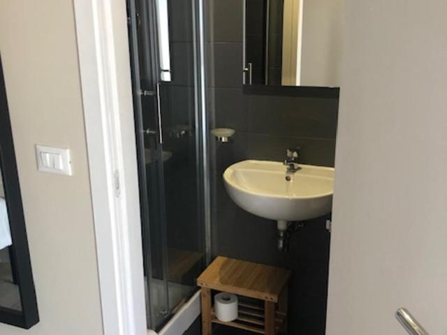 Guest House Prime Palace - Camera Matrimoniale con Bagno Privato - 4