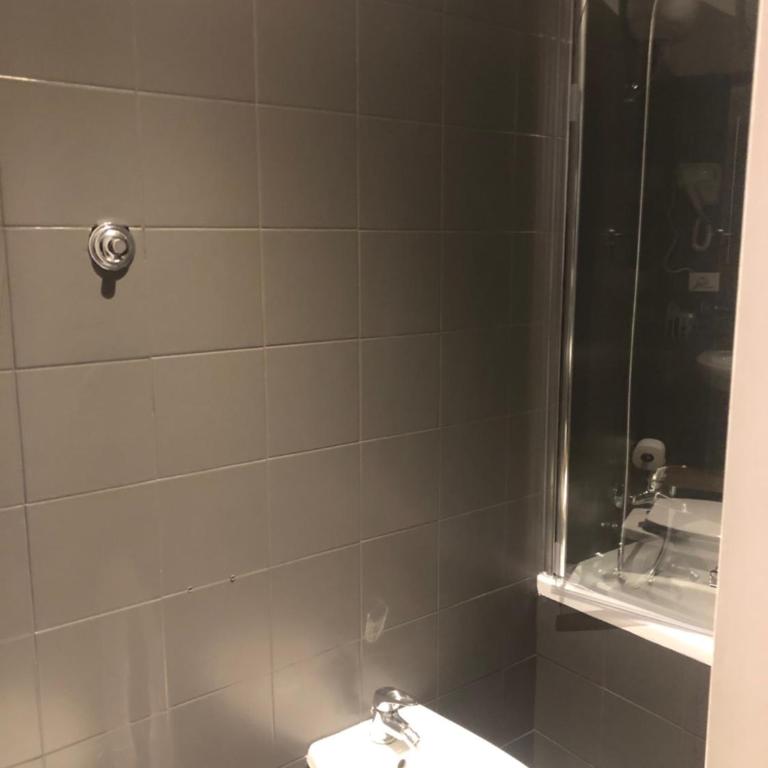 Guest House Prime Palace - Camera Matrimoniale con Bagno Privato - 4