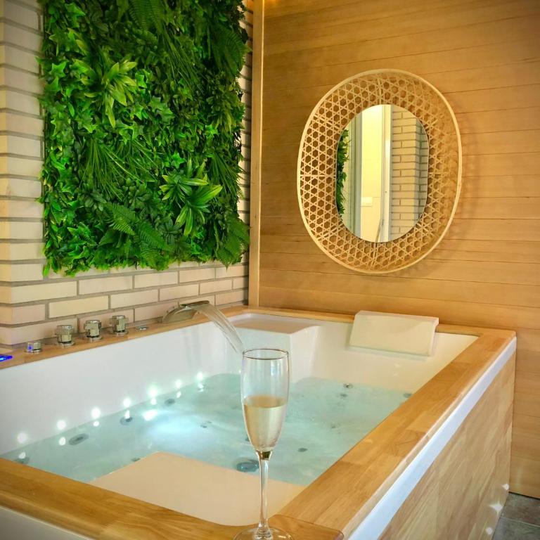 Villa lujosa con spa, piscina y sala de juegos PRIVADOS - Villa Deluxe - 4