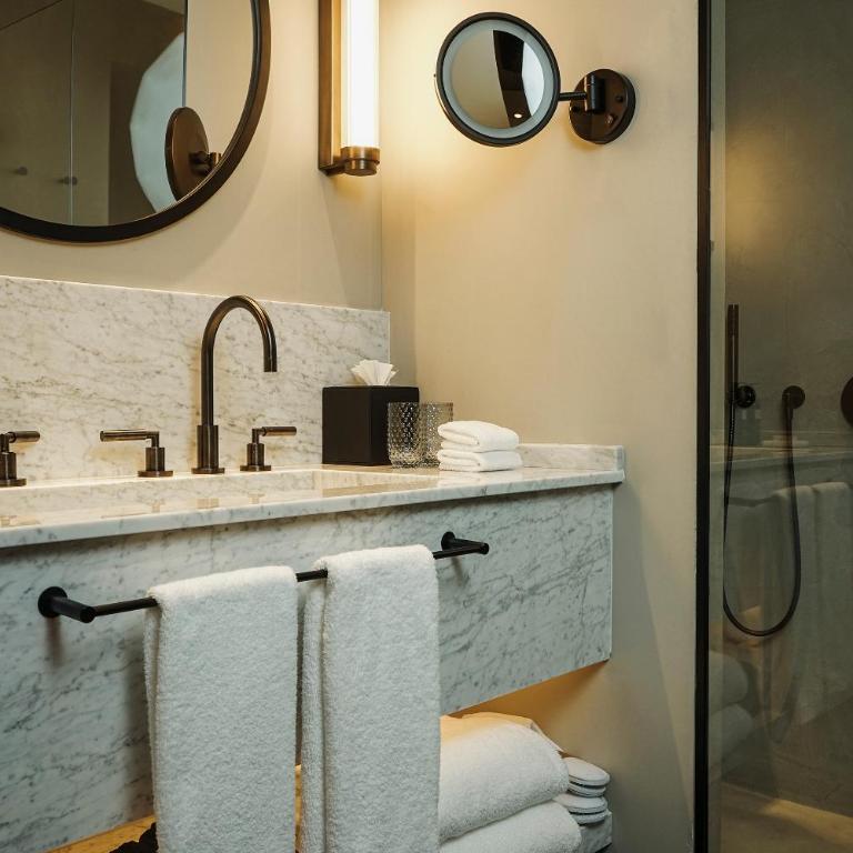 Mercer Plaza Sevilla 5 GL - Habitación Deluxe - 6