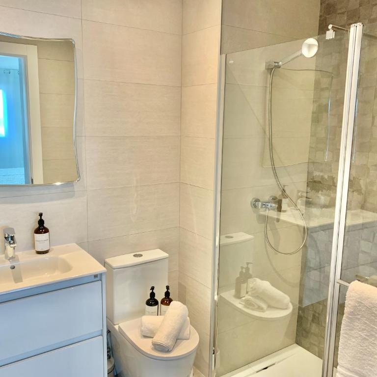 Apto HUCA. Parking/WIFI incluido - Apartamento de 2 dormitorios - 6