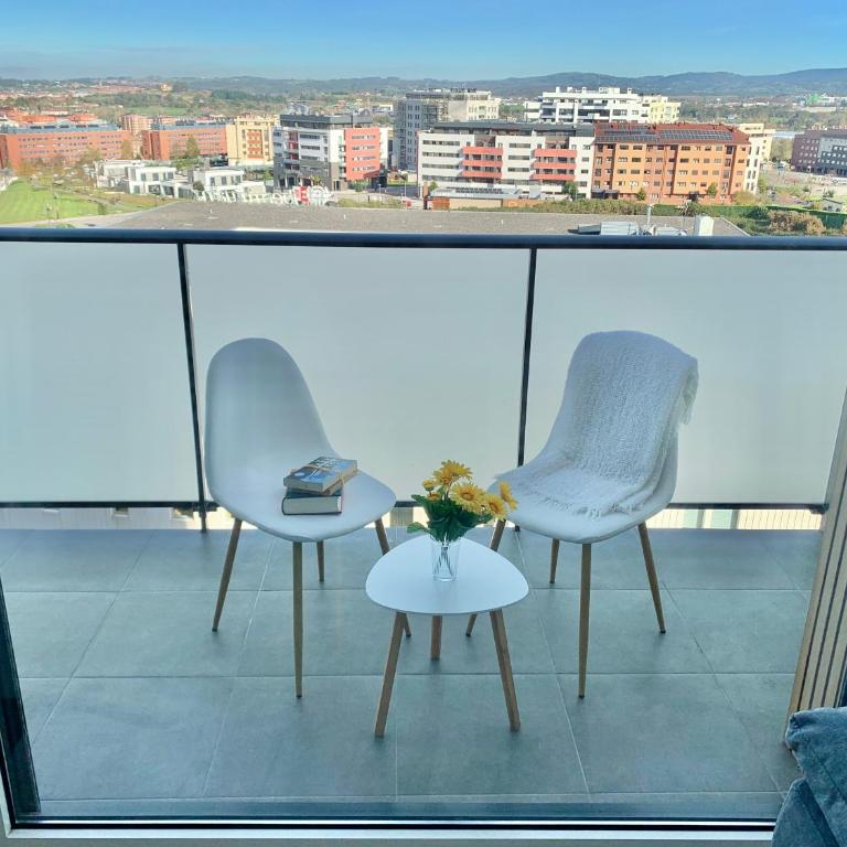 Apto HUCA. Parking/WIFI incluido - Apartamento de 2 dormitorios - 7