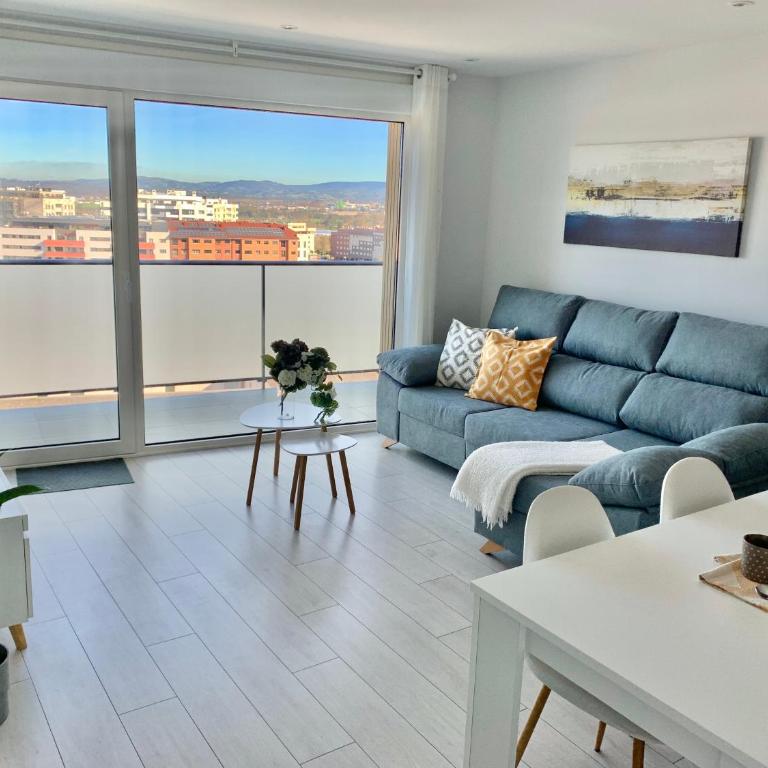 Apto HUCA. Parking/WIFI incluido - Apartamento de 2 dormitorios - 8