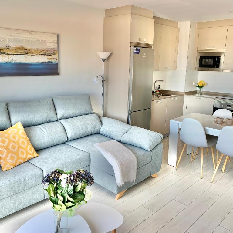 Apto HUCA. Parking/WIFI incluido - Apartamento de 2 dormitorios - 16