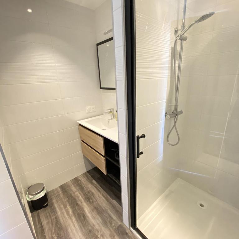Grand studio, belle terrasse avec vue - Appartamento con 1 Camera da Letto - 18
