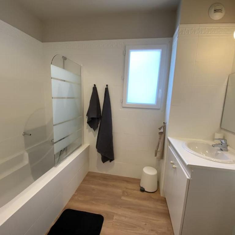 Magnifique Appart rénové Evian Duplex vue Lac 8 pers - Appartement 3 Chambres - 33
